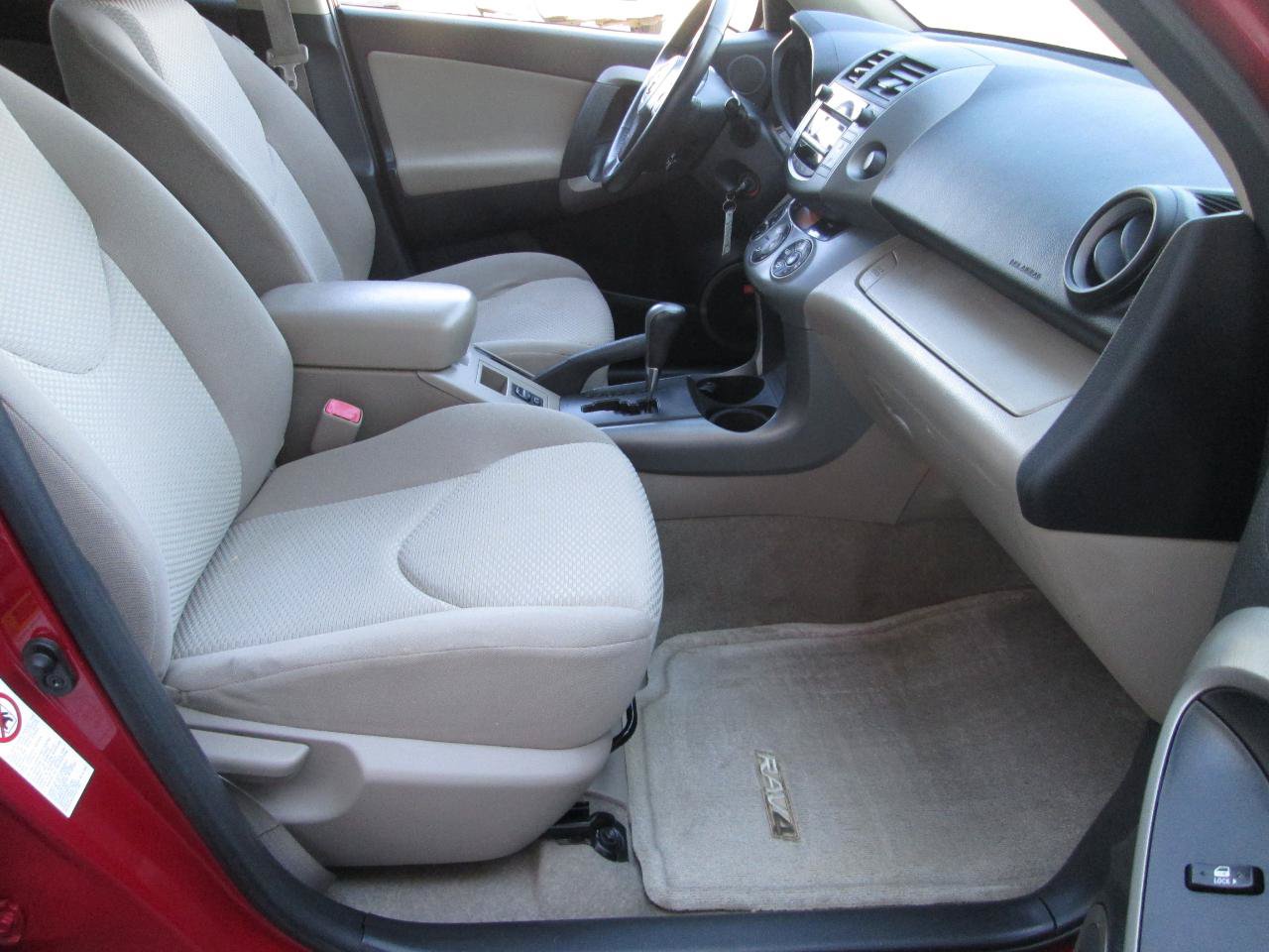 Used 2007 Toyota RAV4 Limited AWD/4WD image 4