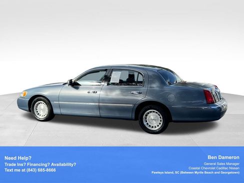 Used 1999 Lincoln Town Car Executive RWD image 8