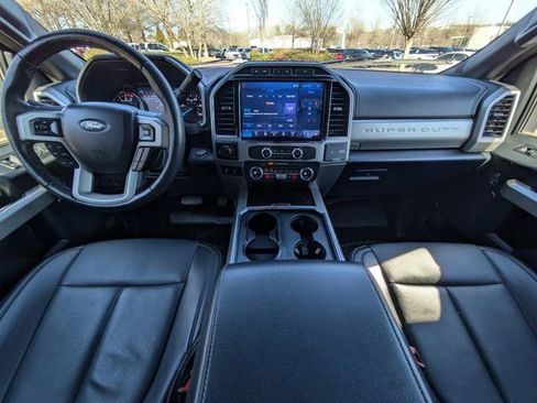 Used 2022 Ford F250 Lariat w/ Black Appearance Package image 16