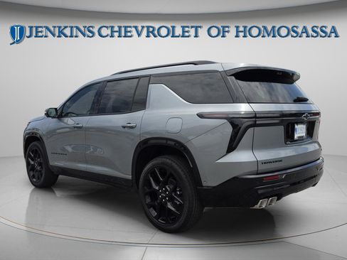 New 2026 Chevrolet Traverse RS w/ LPO, Floor Liner Package FWD image 7