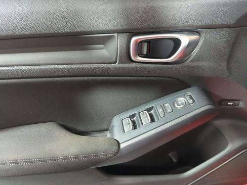 Used 2024 Honda Civic Sport image 9