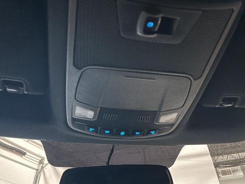 Used 2015 Ford F150 XLT w/ Equipment Group 302A Luxury image 22