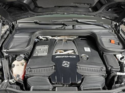 Certified 2025 Mercedes-Benz GLS 63 AMG 4MATIC image 38