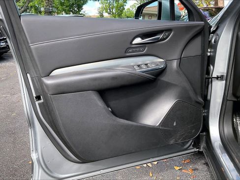 Used 2023 Cadillac XT4 Premium Luxury w/ Enhanced Visibility Package image 21