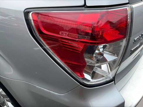 Used 2010 Subaru Forester 2.5X Limited AWD/4WD image 19