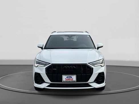 Used 2023 Audi Q3 2.0T Premium image 3