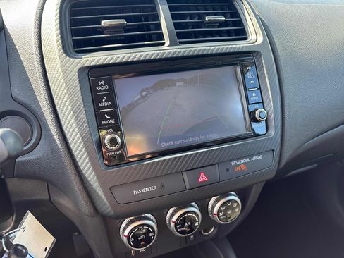Used 2024 Mitsubishi Outlander Sport ES AWD/4WD image 16