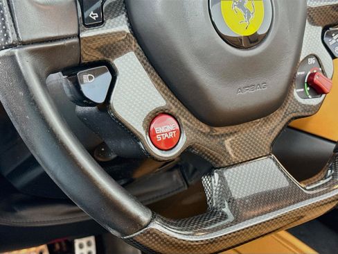 Used 2017 Ferrari California T RWD image 39