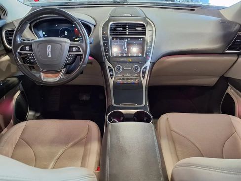 Used 2019 Lincoln Nautilus Reserve AWD/4WD image 16
