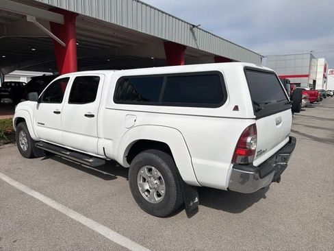 Used 2012 Toyota Tacoma Base V6 w/ SR5 Pkg image 6