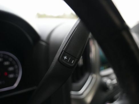 Used 2021 Chevrolet Silverado 1500 LT image 34