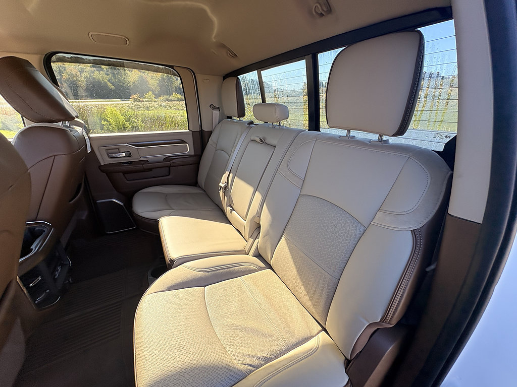 Used 2022 RAM 3500 Laramie AWD/4WD image 18