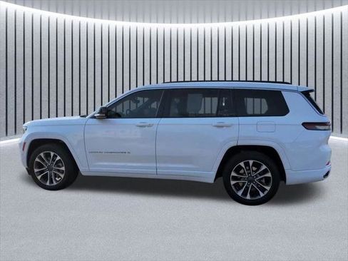 Certified 2025 Jeep Grand Cherokee L Overland w/ Luxury Tech Group IV AWD/4WD image 12