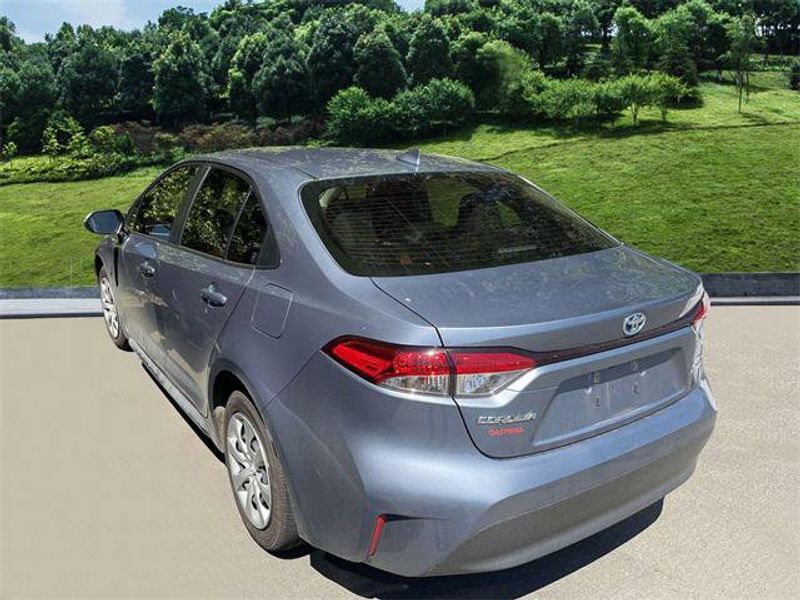 Certified 2023 Toyota Corolla LE image 1