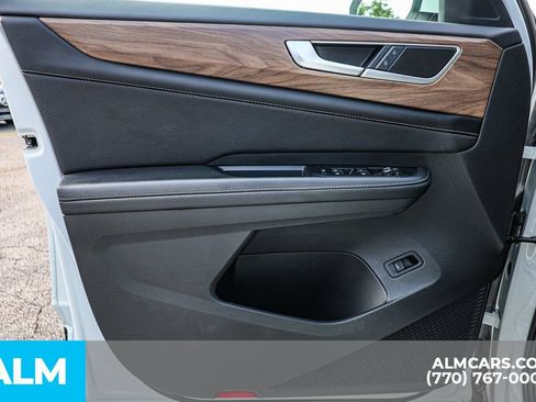 Used 2025 Volkswagen Atlas SE FWD image 46
