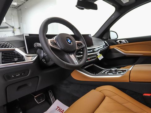Used 2026 BMW X5 xDrive40i w/ M Sport Package image 10