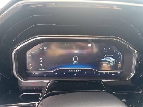 Used 2022 Chevrolet Silverado 1500 LT Trail Boss w/ Convenience Package II image 13