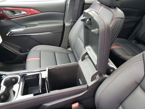 New 2026 Chevrolet Traverse RS w/ LPO, Floor Liner Package image 29