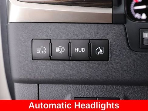 Used 2017 Lexus LX 570 4WD image 22
