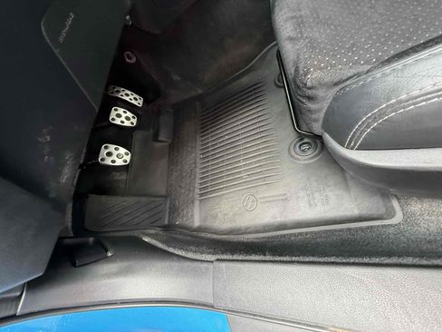 Used 2022 Toyota GR86 Premium RWD image 53