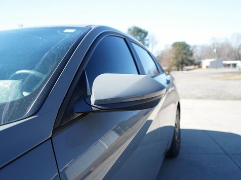 Used 2022 Hyundai Elantra SEL w/ Convenience Package image 16