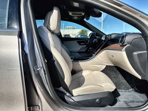 Used 2024 Mercedes-Benz C 300 Sedan image 9
