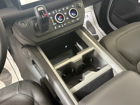 New 2025 Land Rover Defender 110 V8 image 39
