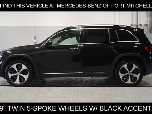 Used 2026 Mercedes-Benz GLB 250 4MATIC image 3
