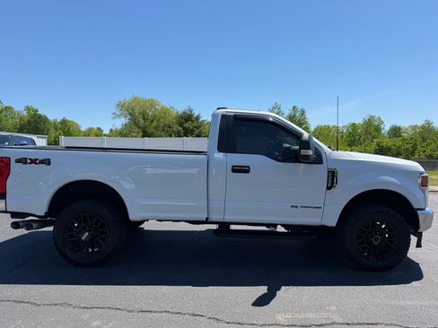 Used 2022 Ford F250 XL w/ Power Equipment Group AWD/4WD image 3