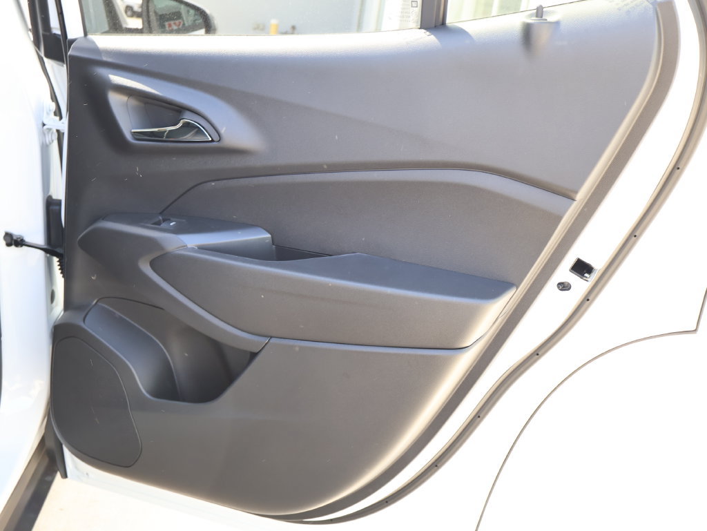 New 2026 Chevrolet Trax LT w/ Driver Confidence Package FWD image 28