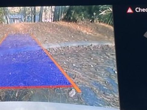 Used 2022 Audi e-tron GT Premium Plus image 25