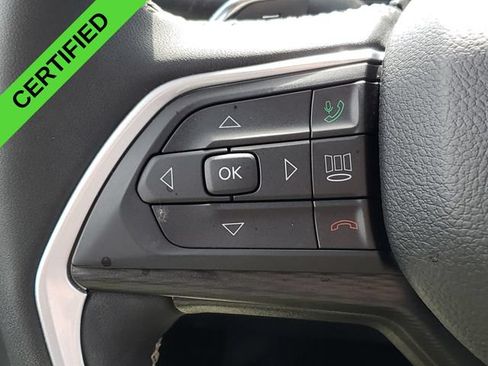 Used 2023 Jeep Grand Cherokee Laredo w/ Luxury Tech Group I AWD/4WD image 12