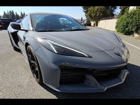 Used 2025 Chevrolet Corvette Z06 image 1