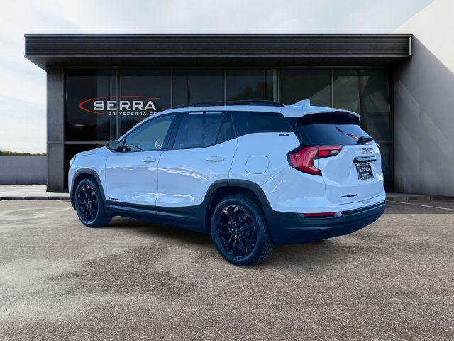 Used 2020 GMC Terrain SLE w/ Driver Convenience Package FWD image 3