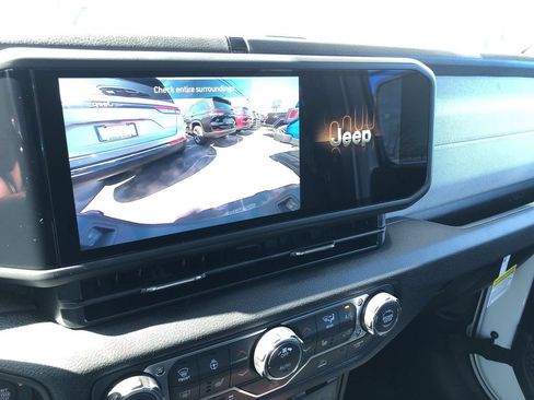 New 2026 Jeep Gladiator Sport AWD/4WD image 20