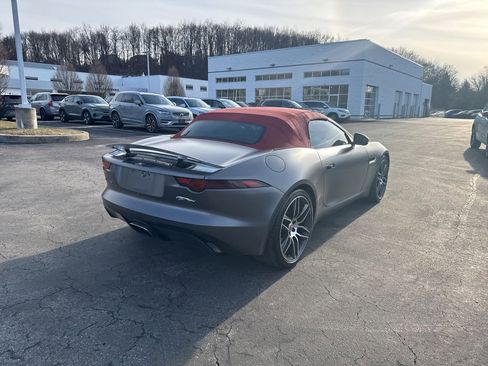 Used 2019 Jaguar F-TYPE Convertible image 4