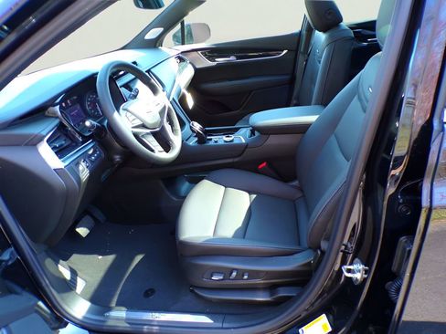 New 2026 Cadillac XT5 Premium Luxury w/ Driver Assist Package AWD/4WD image 6