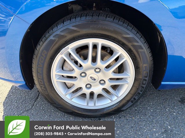 Used 2010 Ford Focus SE FWD image 9