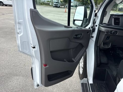Used 2025 Ford Transit 250 Low Roof w/ Exterior Upgrade Package RWD image 14