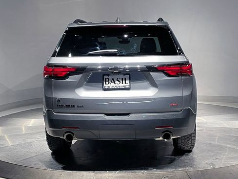 Used 2023 Chevrolet Traverse RS AWD/4WD image 12