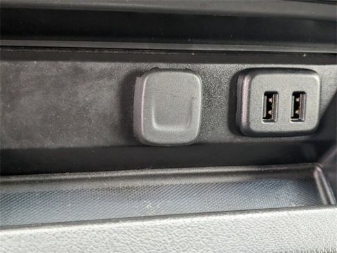 Used 2019 GMC Yukon XL Denali w/ Denali Ultimate Package image 24