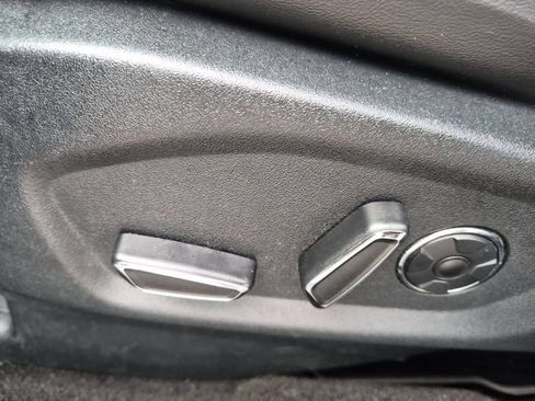 Used 2018 Ford Explorer Platinum AWD/4WD image 17