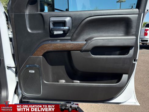 Used 2018 GMC Sierra 2500 Denali w/ Duramax Plus Package AWD/4WD image 30