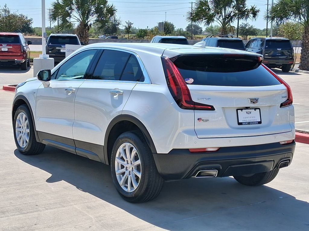 Used 2023 Cadillac XT4 Luxury FWD image 4