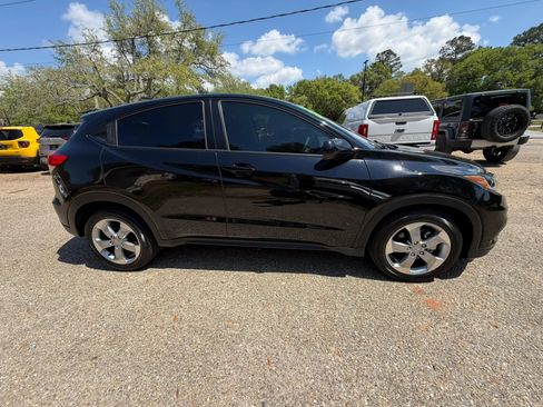 Used 2021 Honda HR-V LX image 4