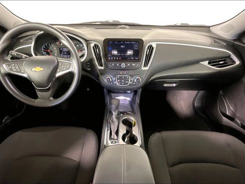 Used 2024 Chevrolet Malibu LT FWD image 18
