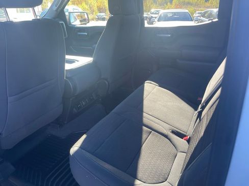 Used 2021 Chevrolet Silverado 1500 LT image 39