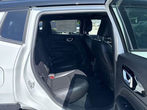 New 2026 Jeep Compass Limited AWD/4WD image 22