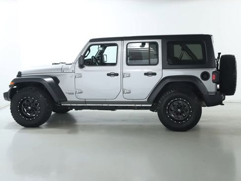 Used 2018 Jeep Wrangler Unlimited Sport S image 38