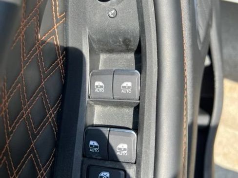 Used 2025 Jeep Grand Cherokee Summit w/ Obsidian Package AWD/4WD image 18